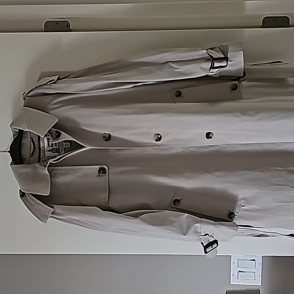 NEW London Fog Trench Coat. W/Removable Liner, Tan, XL - Picture 6 of 8
